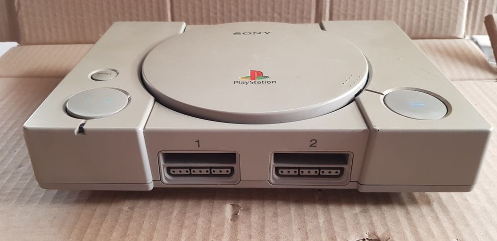 Sony PlayStation 1  (model SCPH-9002)