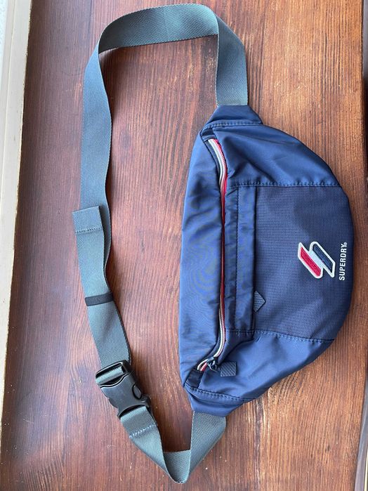 Новая сумка бананка SuperDry