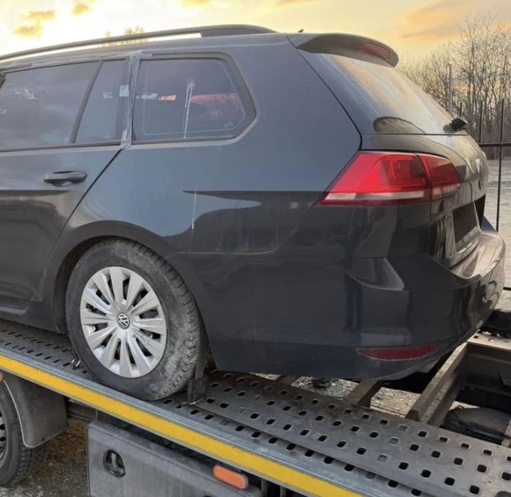 Дверь Golf 7 оригінал