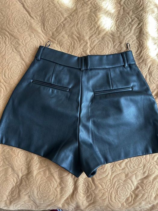 Шкіряні шорти Zara