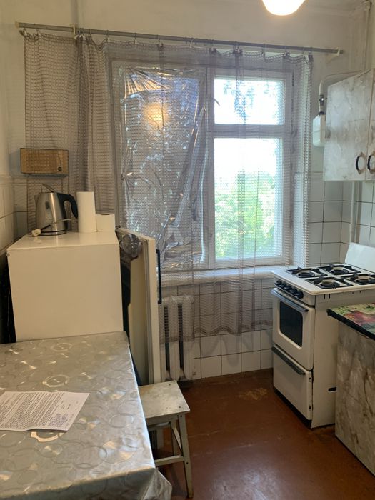 Продам 2 кв  4 поверх ( торг)