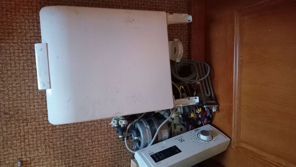 Крышка стиральной машинки Electrolux