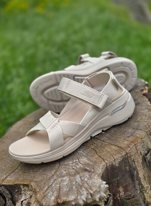 Жіночі сандалі Skechers GO Walk Arch Fit оригінал.