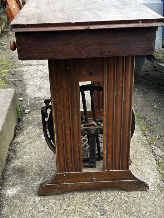 Швейна машинка вживана