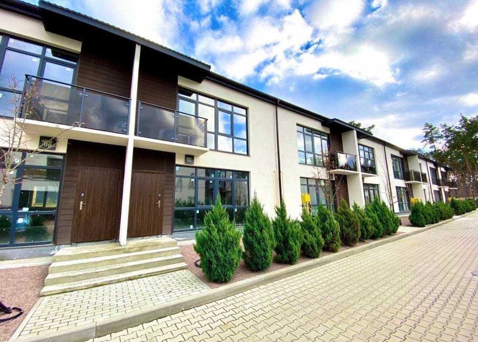 Таунхаус 125 м² | Закрите КМ Green Place | Газ | Центральні комунікації | Басейн | Паркомісце | Заходь і живи