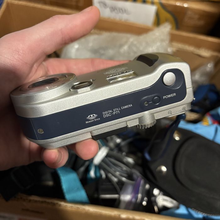 Sony cyber shot dsc p71