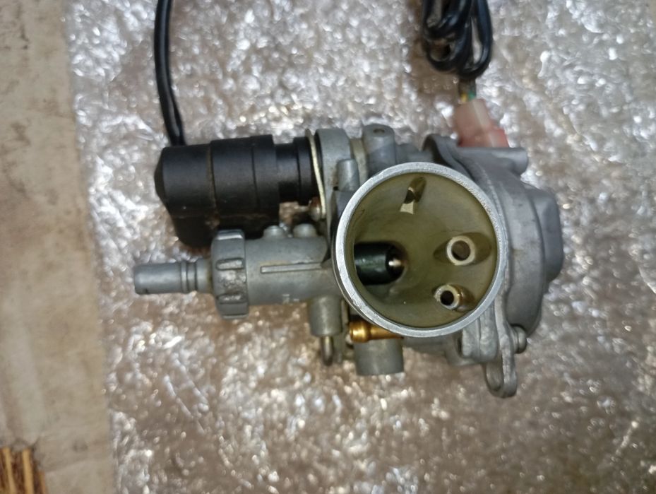 Карбюратор на Хонда Dio,Lead оригінал