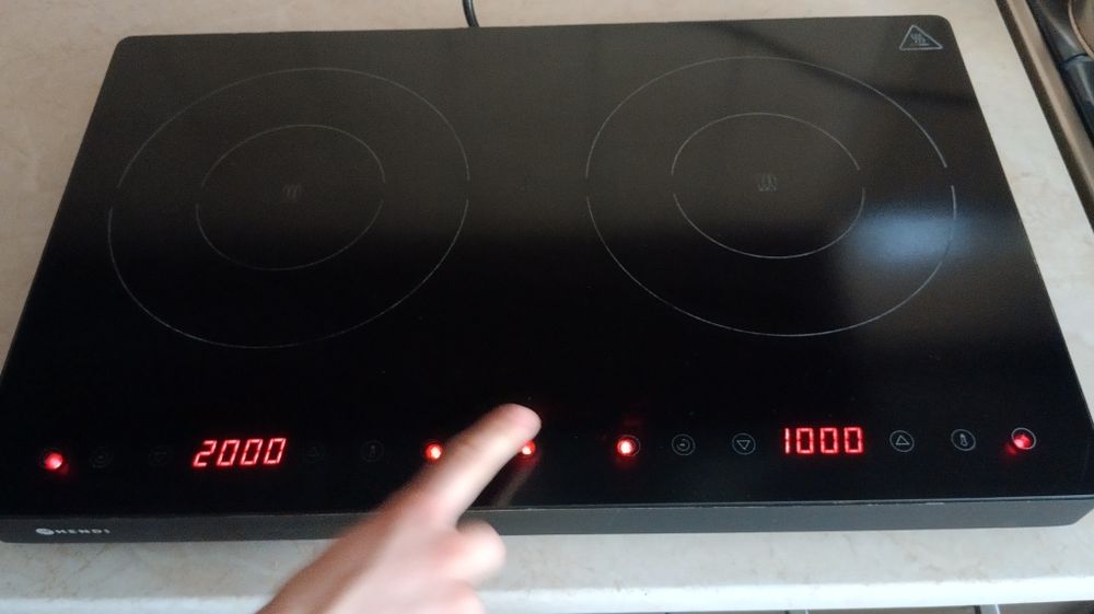 Індукційна плита HENDI