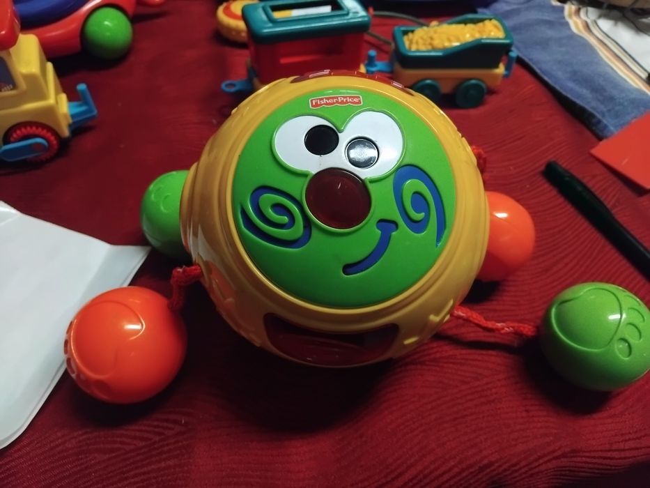 Fisher-Price Giggle Gang (ou "Giggle Ball")