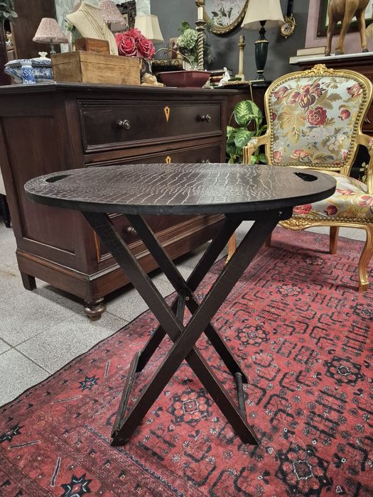 Mesinha de Apoio Dobrável - Elegante e Versátil