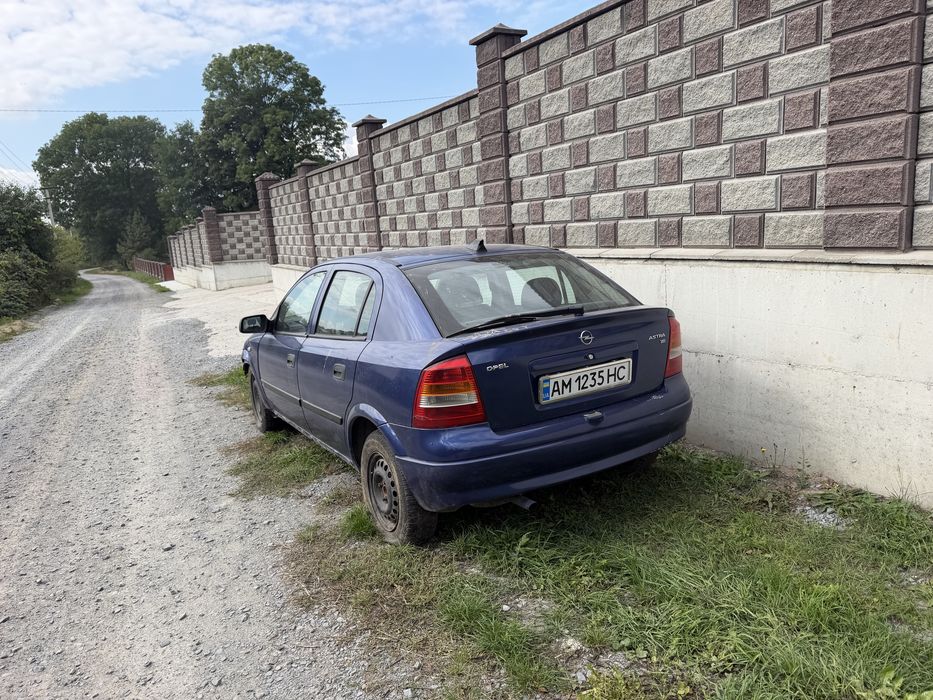 Продам опель астру1,6 бензин автомат
