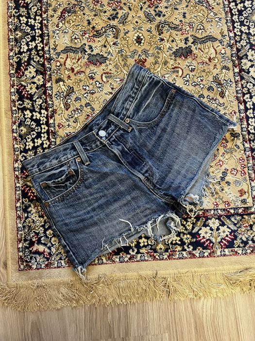 Жіночі шорти Levis