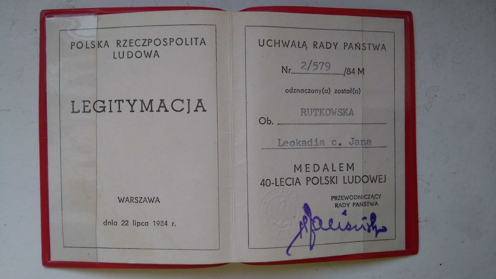Legitymacje do odznaczeń polskich i inne dokumenty. Zamienię