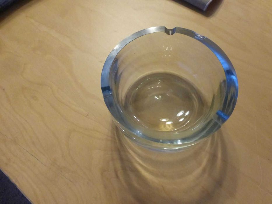 Popielniczka szklana duża ciążka PRL vintage retro