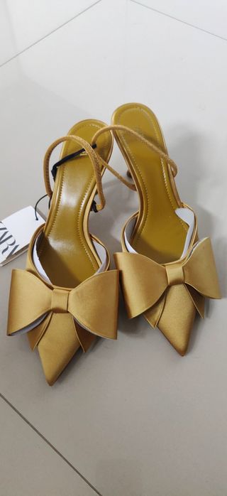 Buty na obcasie szpilki kokarda Zara