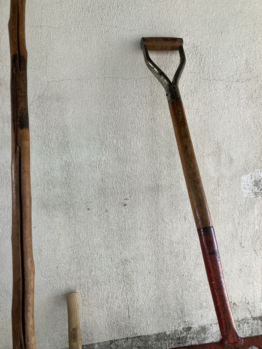 Forquilhas de calceteiro  e martelo