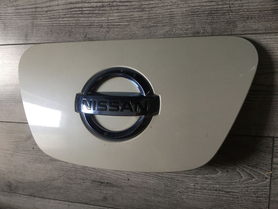 Кришка лючка порта зарядки до Ніссан Ліф Nissan Leaf