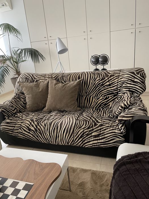 Sofá 4 lugares , em tecido