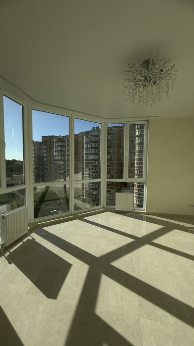 Терміновий продаж 2-кімнатна квартира 70м2  в зданому будинку з ремонтом.ЖК Нова Європа