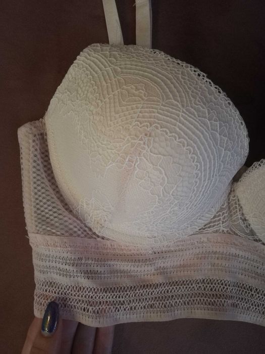 Biustonosz 70 B Reserved  jasny różowy