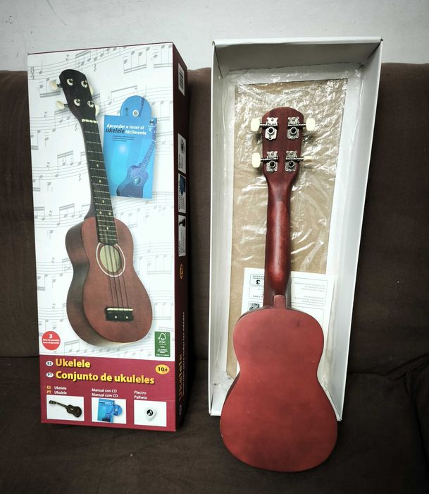 Conjunto Ukulele novo