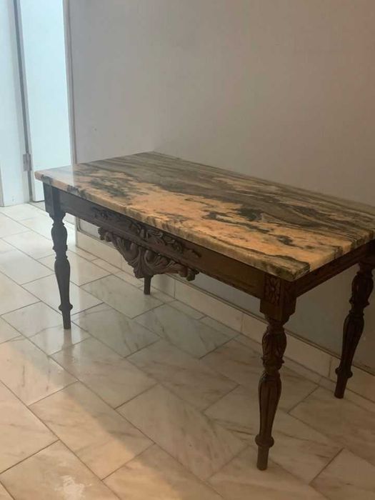 Mesa de Madeira antiga com tampo em mármore