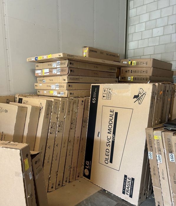 Uszkodzone matryce LG i Samsung (paski, burn-in) Brak pęknięć