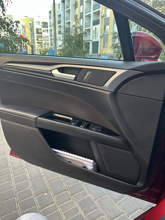 Автомобіль Форд Фьюжн