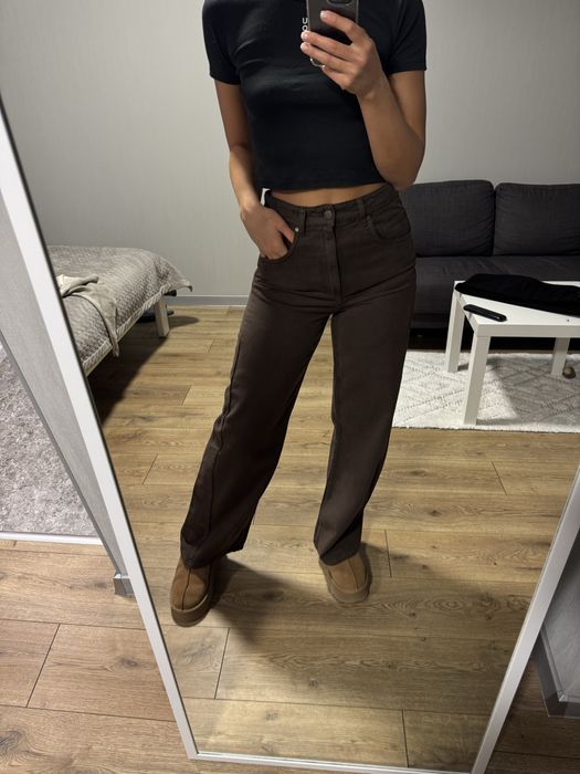 Трендові коричневі джинси Mango