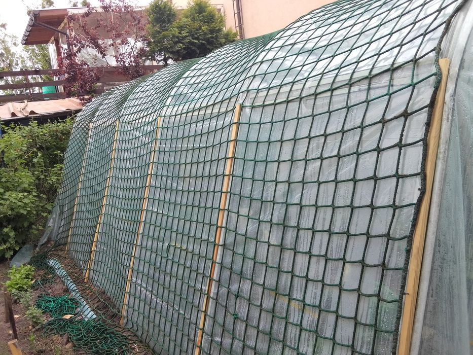 Siatka zabezpieczająca na boiska i sale gimnastyczne,siatki na bramki