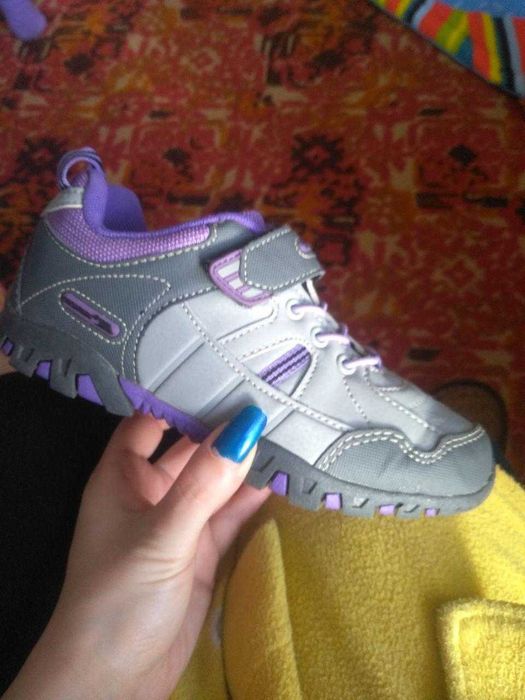 хлопчачі кросівки