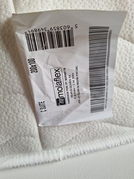 Ótimo estado 2 sommier  + 1 colchão