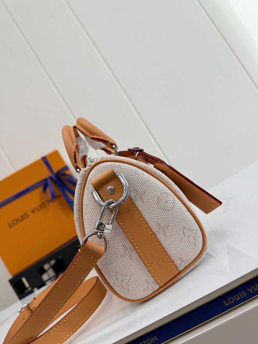 Louis Vuitton Bolsa KEEPALL BANDOULIÈRE 25