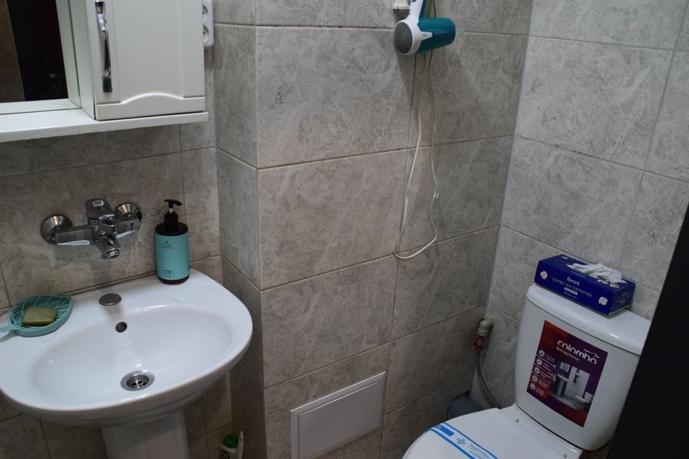 Квартира студія подобово та погодинно