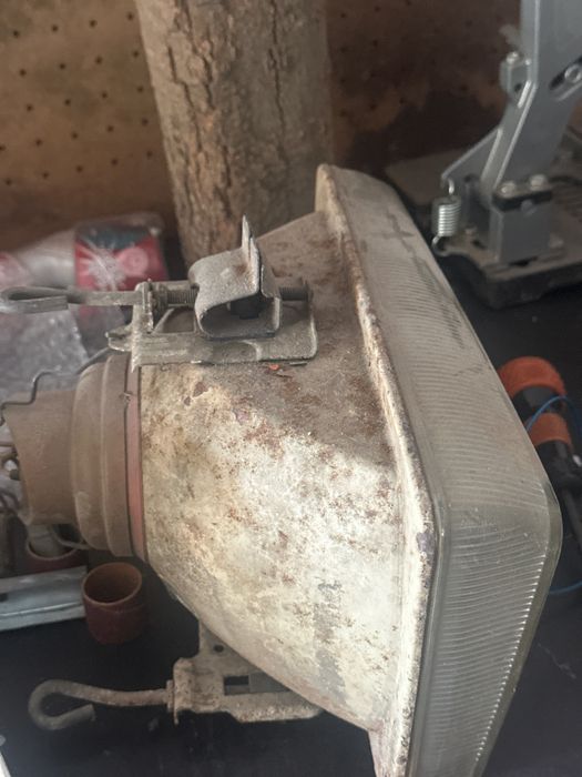 Farois Ford Capri mk2 para restaurar e mais algumas peças