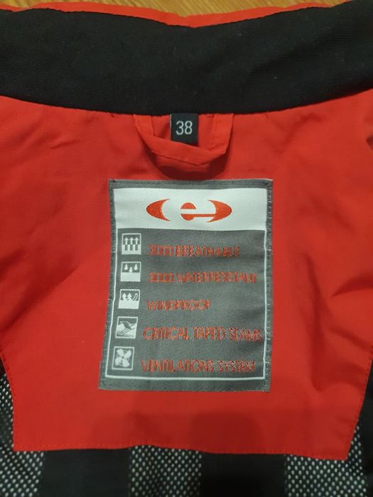 Куртка лижна жіноча