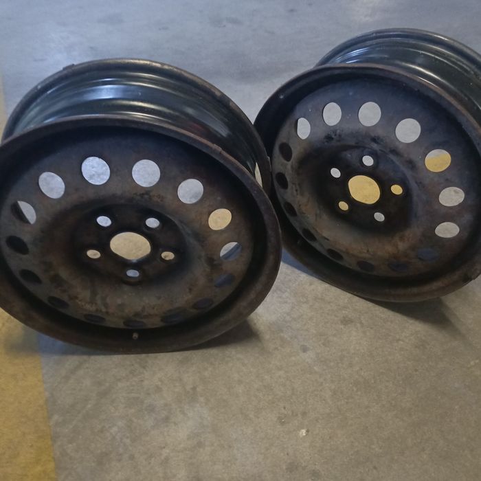 4 Jantes de ferro tamanho 16  5 furos
