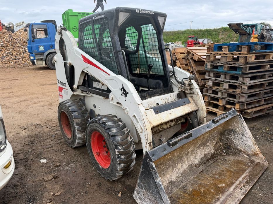 Bobcat S185 | 2003 | Cabine com Ar Condicionado | Balde Incluído