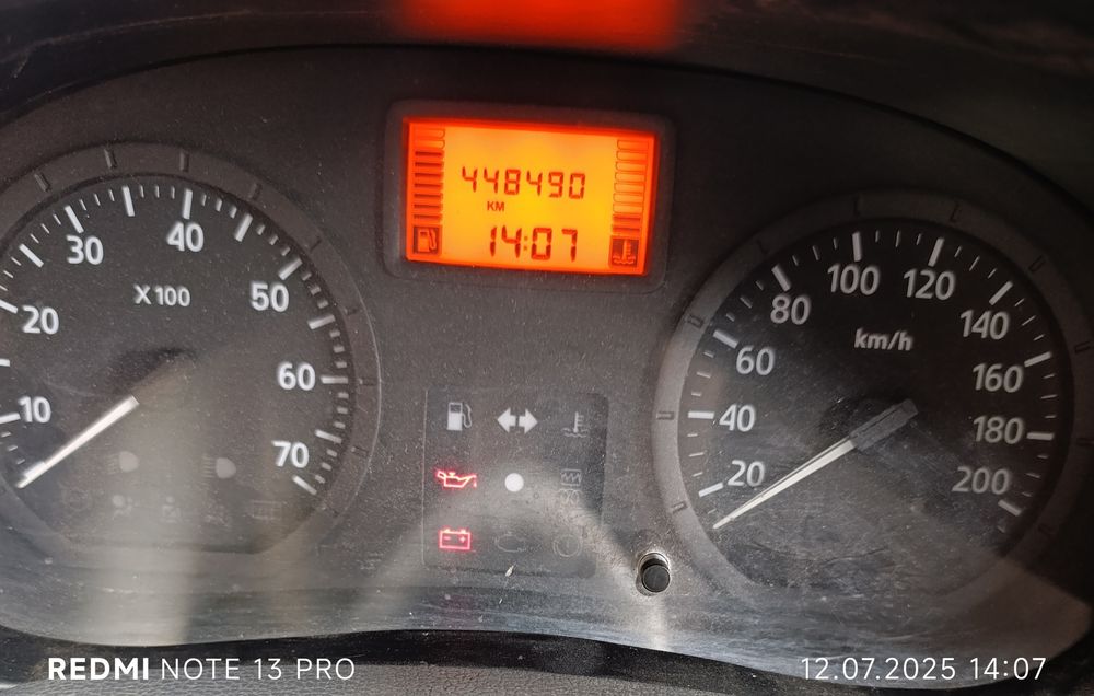 Машина логан  2008 механіка