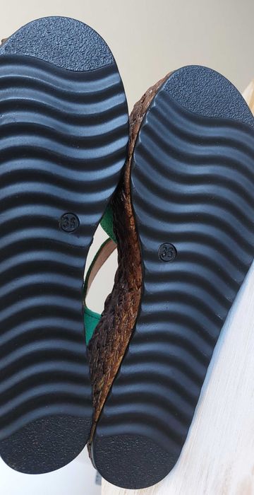 Sandálias plataforma verde, tamanho 36