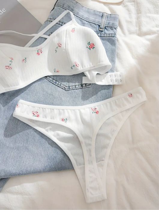 Ніжний комплект білизни квітковий принт S
