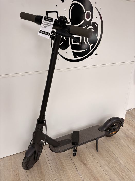 Hulajnoga elektryczna Xiaomi Mi Electric Scooter Essential 1
