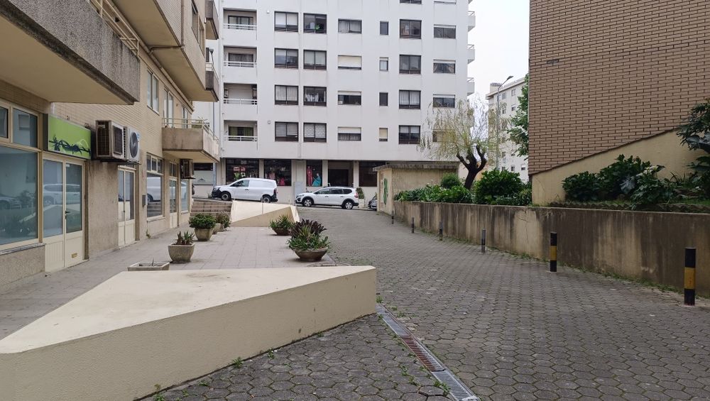 Garagem Fechada - Centro de Gaia - Liceu