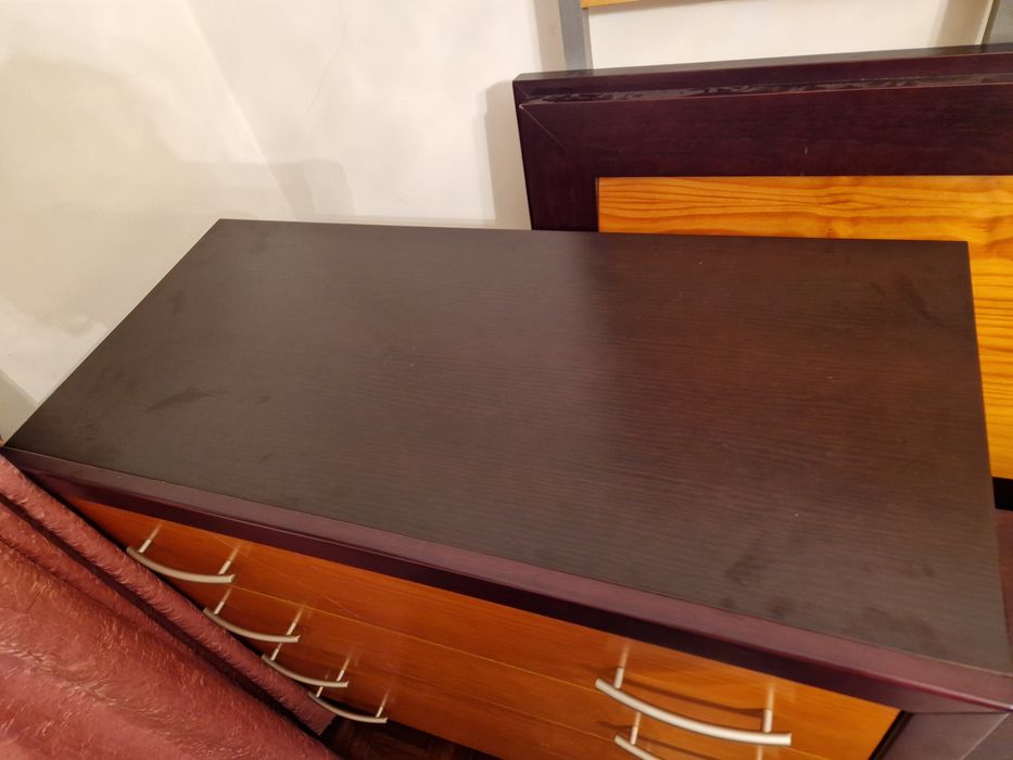 Quarto completo em.madeira maciça