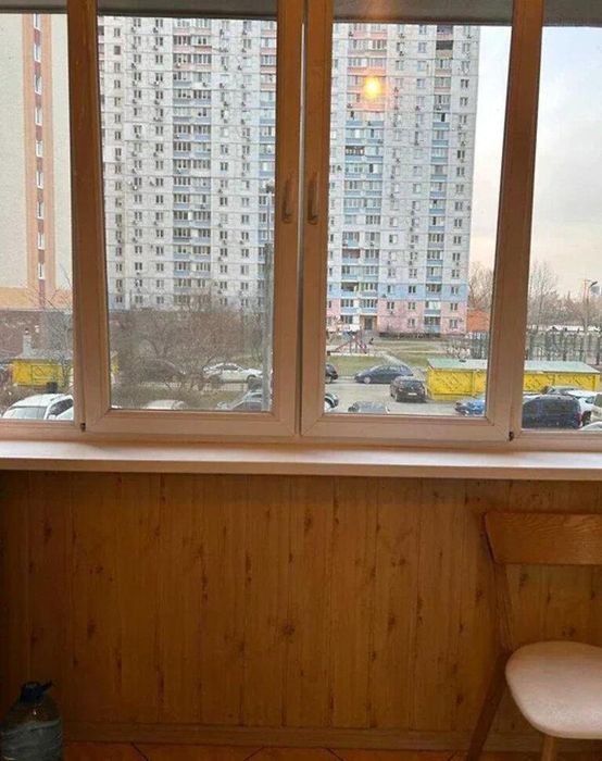Продам 2-кімн. квартиру, вул. Драгоманова, Дарницький р-н DT