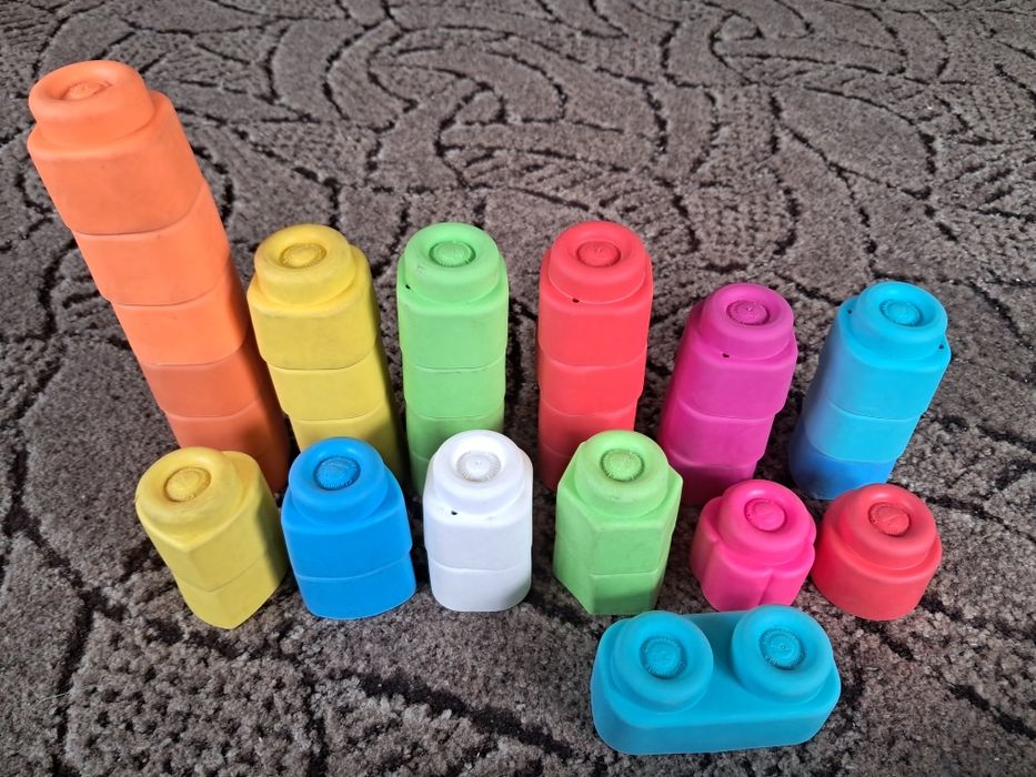 Gumowe klocki dla dzieci clementoni