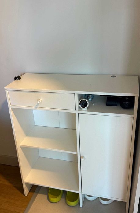 Estante IKEA nova