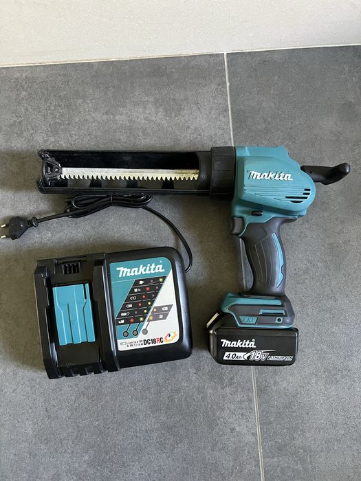 Акум. Пістолет для герметика Makita DCG 180