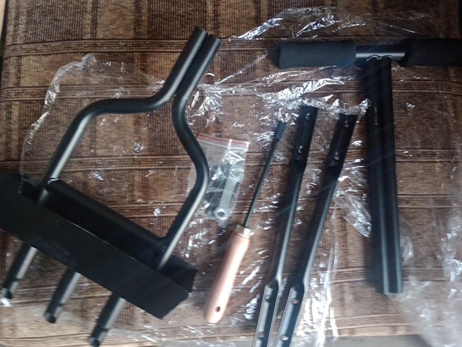 Ручний аератор для газону