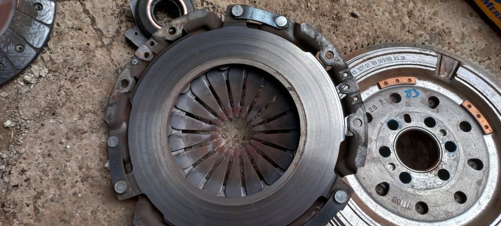 Маховик двохмасовий Добло 223 кузов